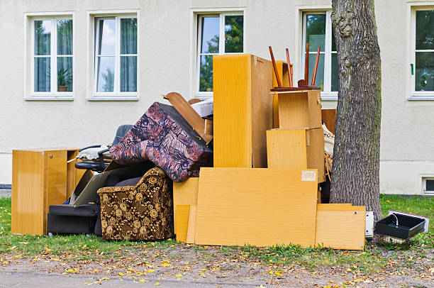 Best Yard Cleanup Services  in Wales, WI